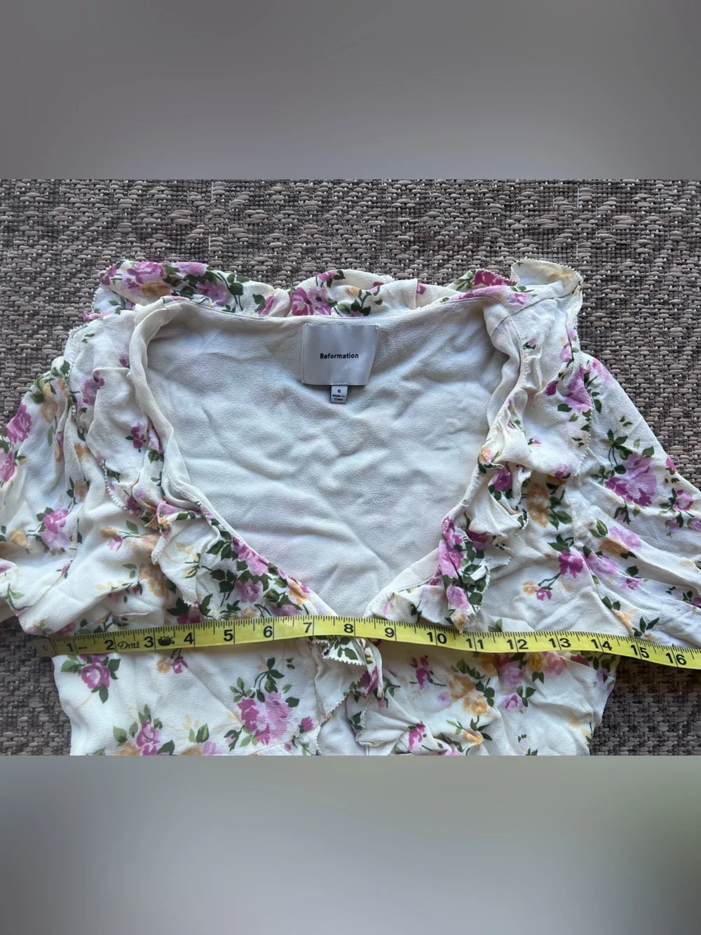 Reformation Julie Tie Front Floral Blouse Size 6 Black‎ Floral Puff Sleeve Top